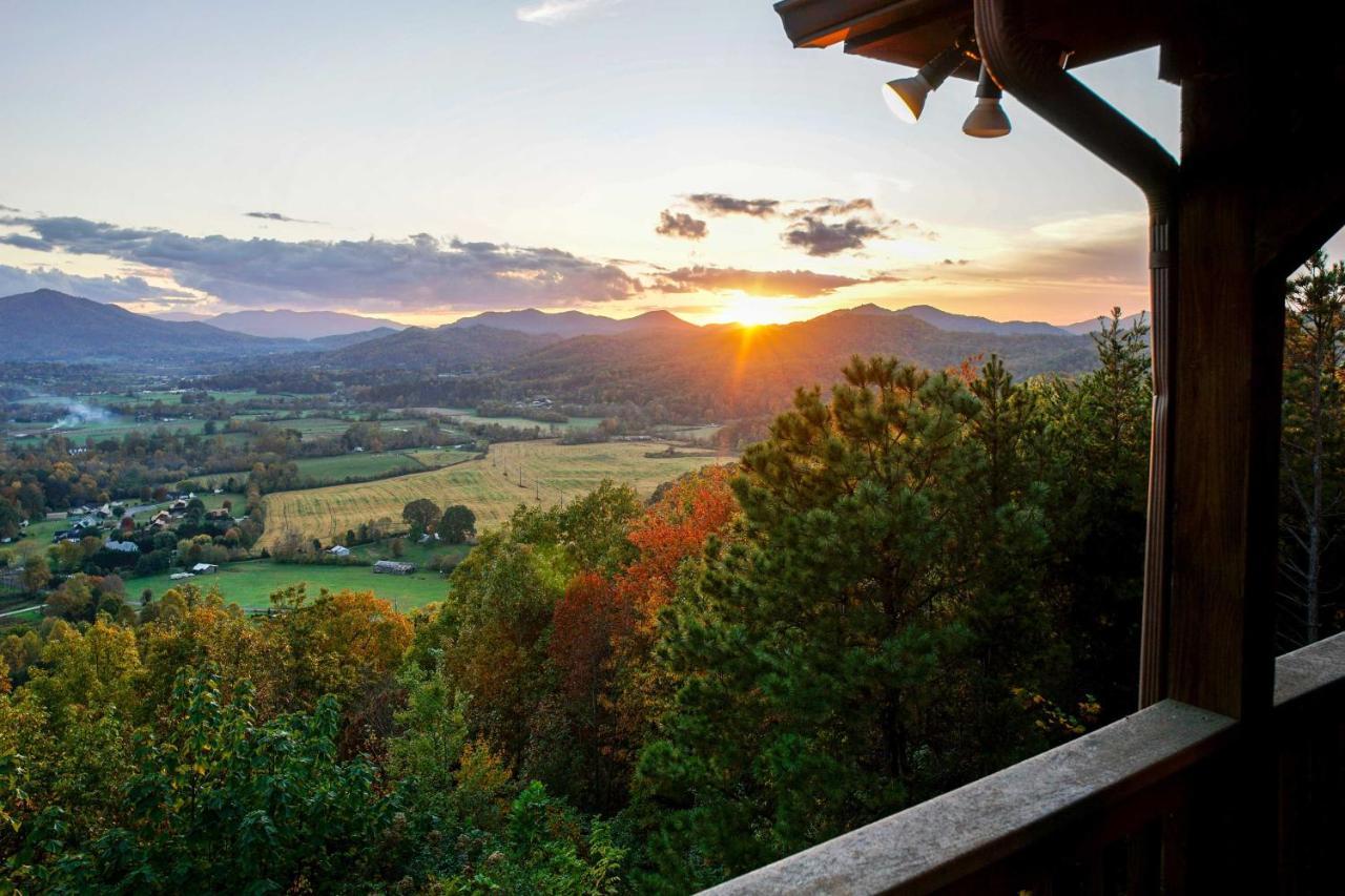 Smoky Mountain Retreat With Hot Tub, Arcade Games Villa พิเจนฟอร์จ ภายนอก รูปภาพ